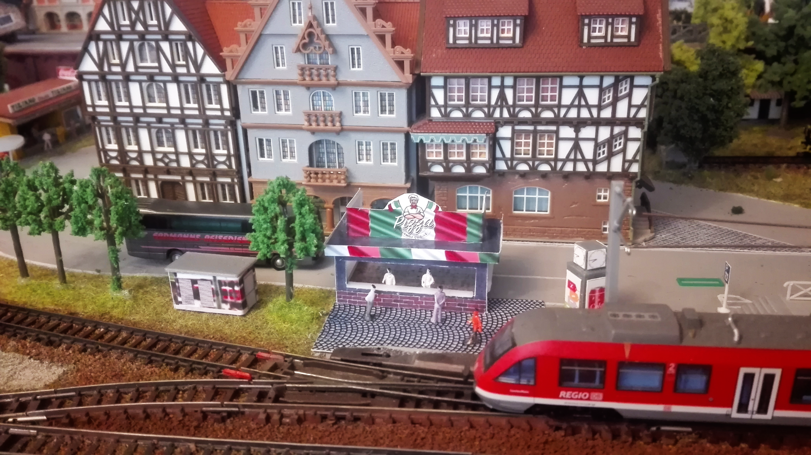 Pizzastand | Pizzeria | für Rummel oder Straßenfest |Lasercut Bausatz 1:87 Pizzastand | Pizzeria | für Rummel oder Straßenfest |Lasercut Bausatz 1:87