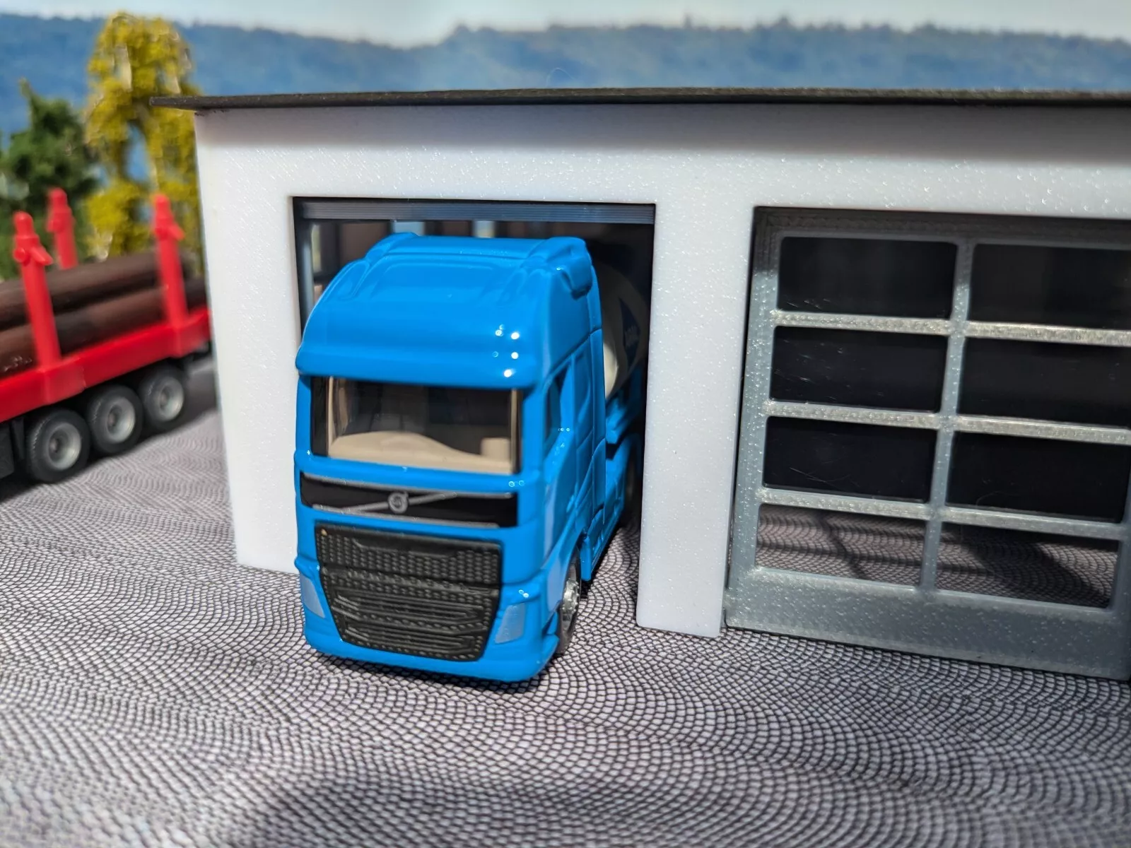 Fahrzeughalle mit Schiebetoren Spur H0 | 1:87