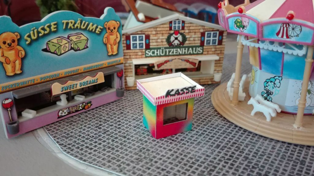 2 Kirmeskassen | Spur Z 1:220 | Lasercut Bausatz