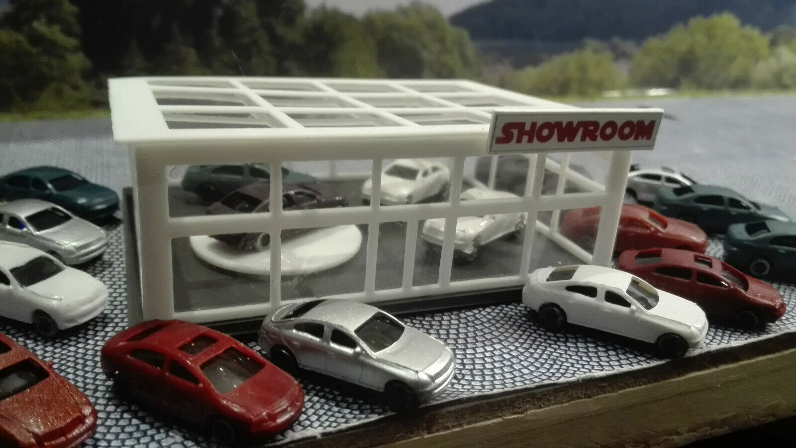 Autohaus | Showroom | Drehscheibe | Spur N Bausatz