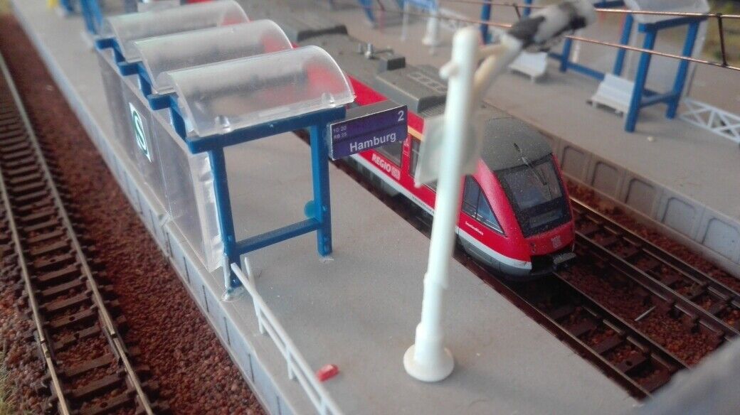 Zugzielanzeiger 10 Stück Rahmen ohne Beschriftung | Bahnsteig | Bahnhof |1:87