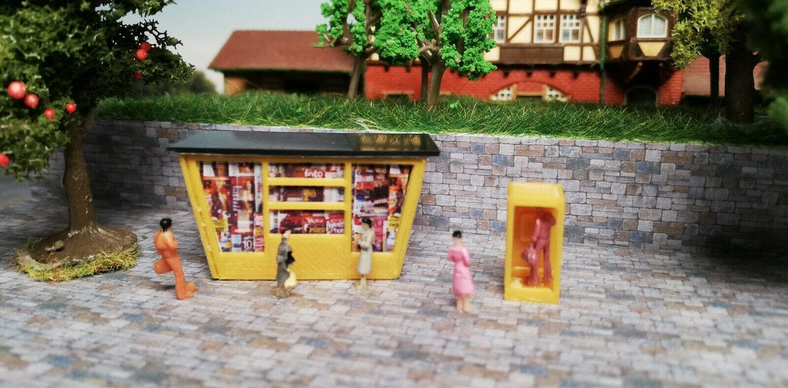 DDR Kiosk mit Telefonzelle | Bausatz | Spur TT | 1:120 | Zeitungskiosk