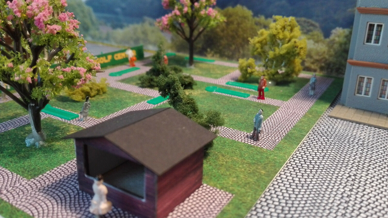 Minigolf Anlage | Spur N 1:160 | Bausatz | Golf | Golfanlage mit Kiosk