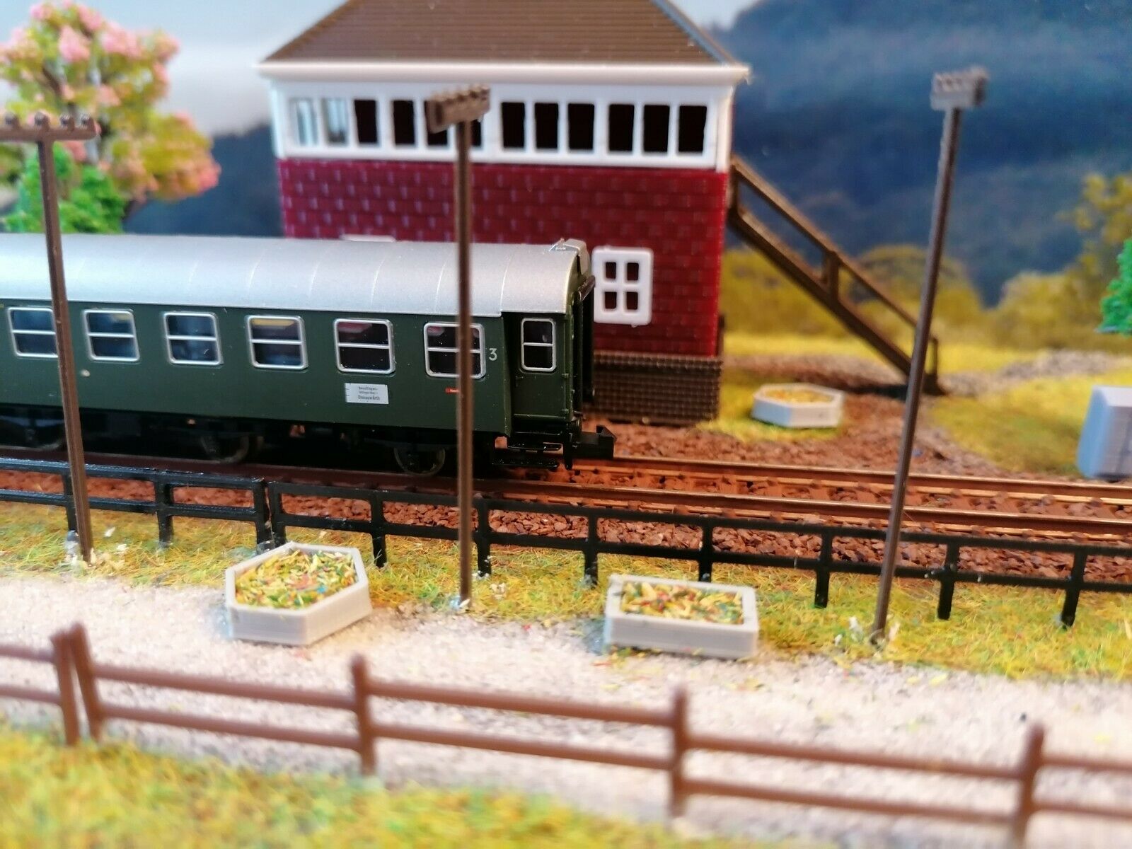 10 Blumenkästen | Spur N | 1:160 | sechseckig