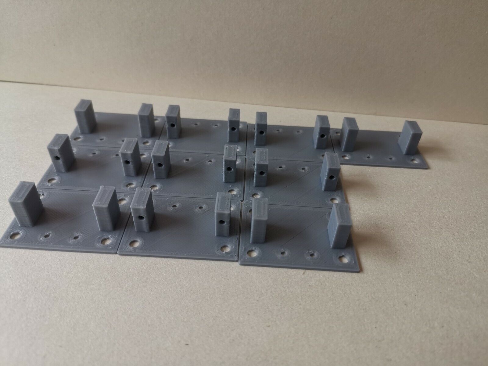10xServohalterung Weichenantrieb Servohalter für MG90S Spur H0,TT,N,Z